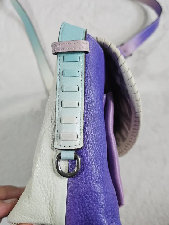 Aimee Kestenberg Pebble Leather Crossbody All For Love Aruba Ombre. - Picture 10 of 14